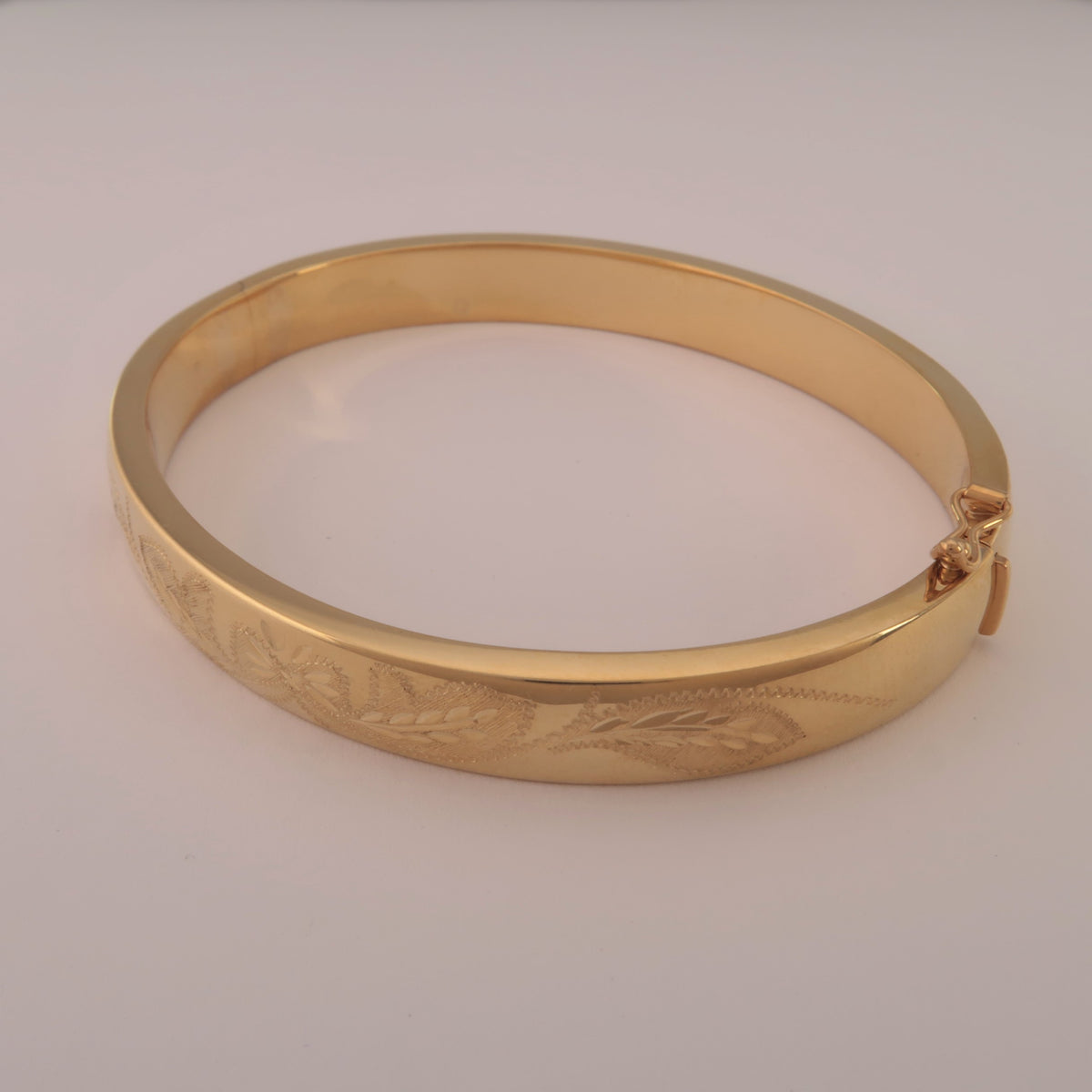 Guldarmband Armring Platt Graverad