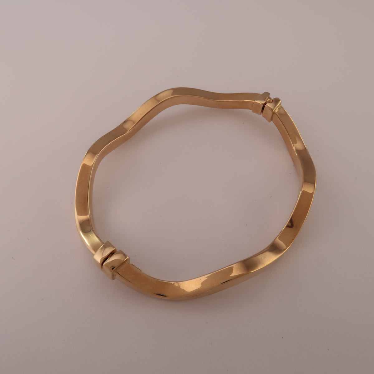 Guldarmband Armring Våg